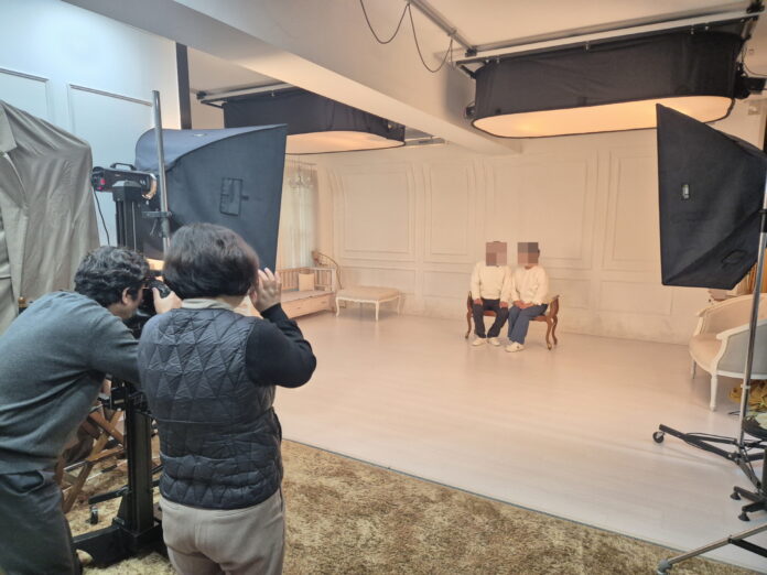 4.수원시팔달구보건소‘추억담기가족사랑사진관’운영